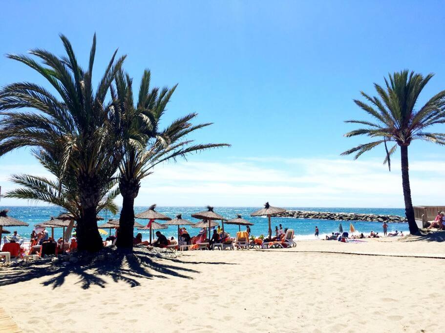 Beachside Luxury 2 Bedroom Apartment, Puerto Banus Marbella
