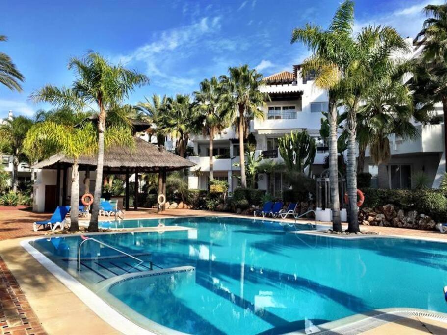 Apartamento Beachside Luxury 2 Bedroom Apartment, Puerto Banus Marbella