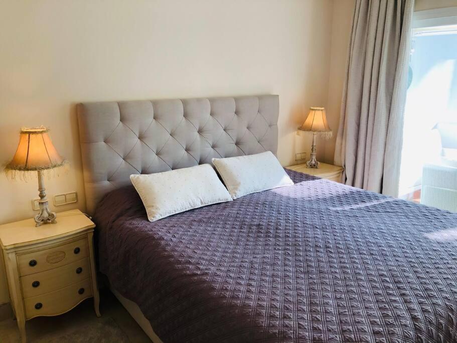 Apartamento Beachside Luxury 2 Bedroom Apartment, Puerto Banus *