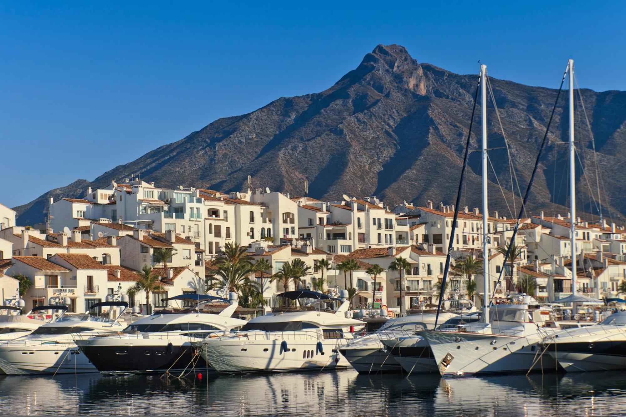 Apartamento Beachside Luxury 2 Bedroom Apartment, Puerto Banus Marbella